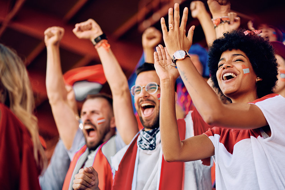Jubelnde Fußball-Fans