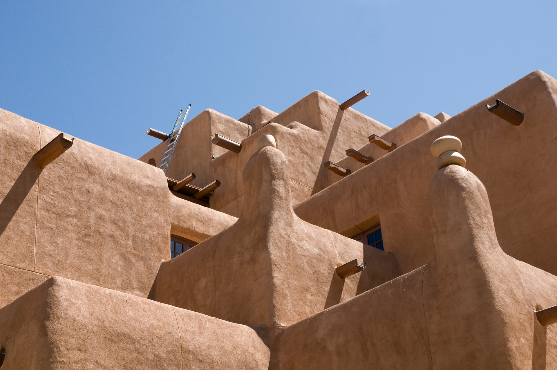 Ausschnitt einse Lehmdrofes in New Mexico Pueblo 
