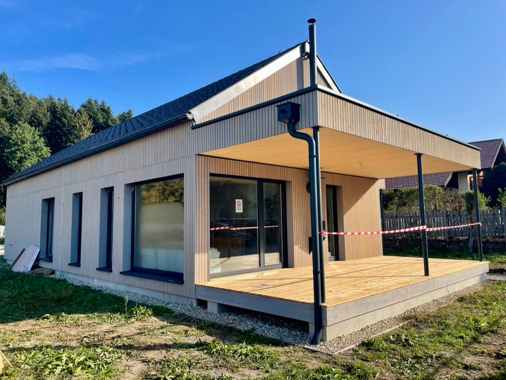 Eine Idee wird Wirklichkeit: Die ersten Mikro-Häuser stehen schon.