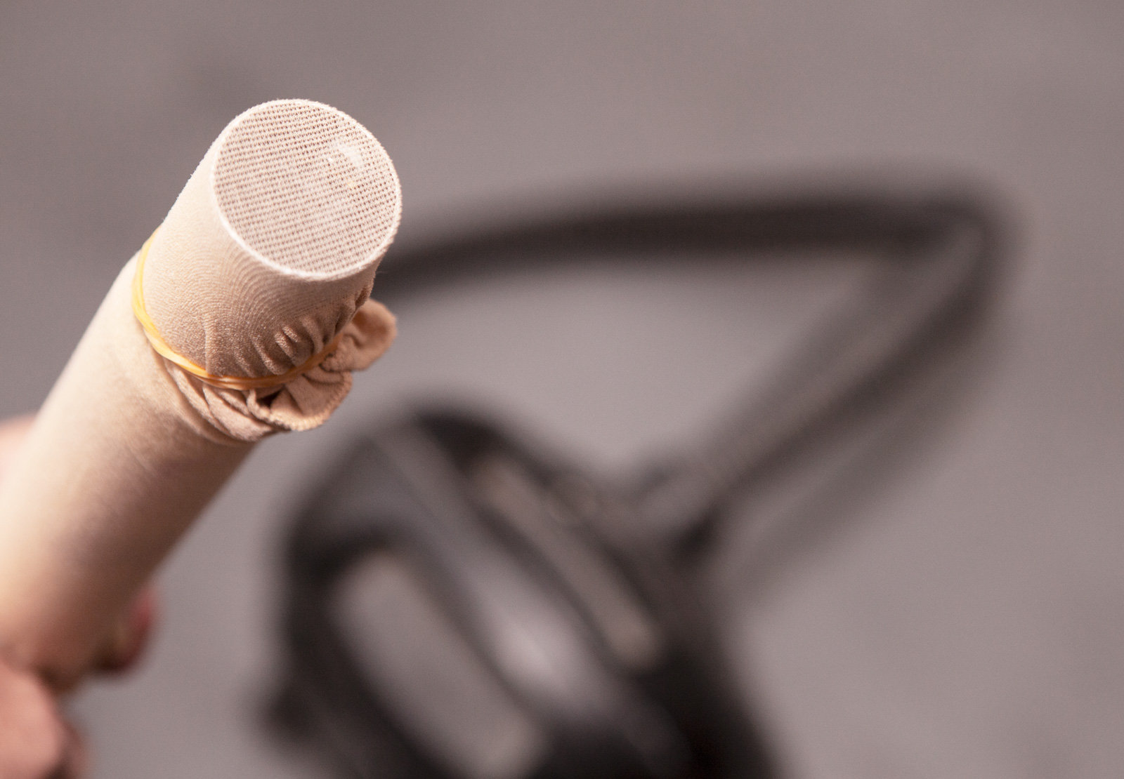 Mit diesem Trick saugst du kleine Gegenstände auf aber nicht weg.