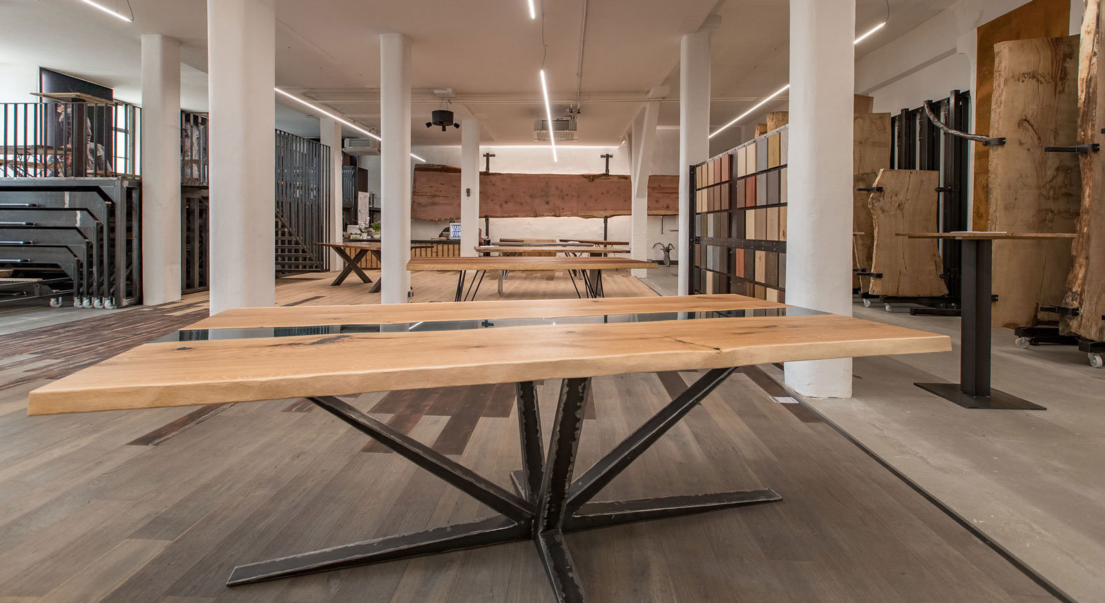 Dreikant-Showroom in Hallein ©www.siweiss.com