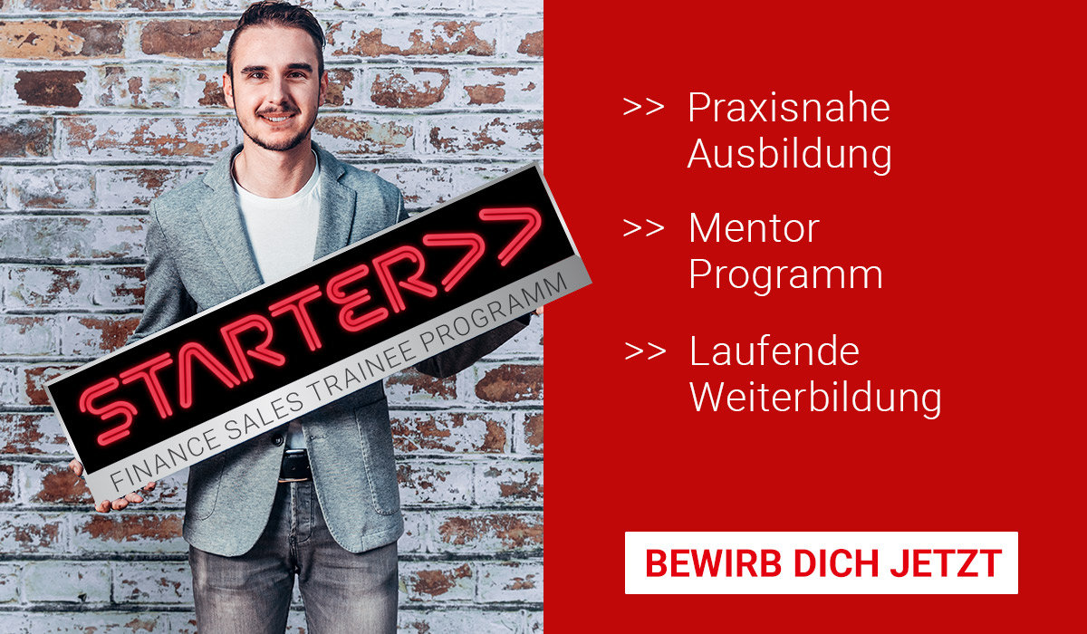 "Starter"-Programm-Schild in den Händen eines jungen Mannes