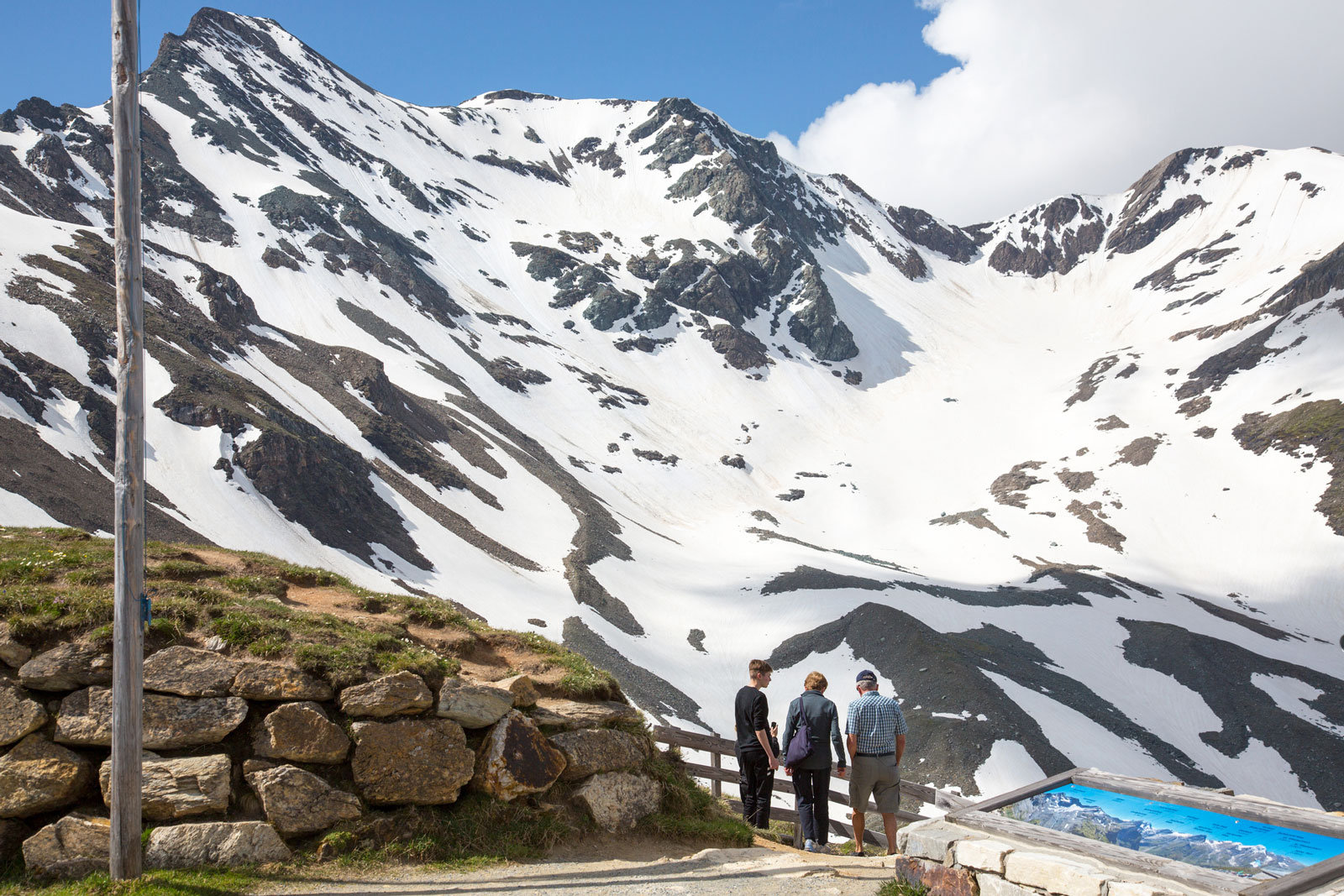 Großglockner: Hier liegt auch im Mai noch Schnee.