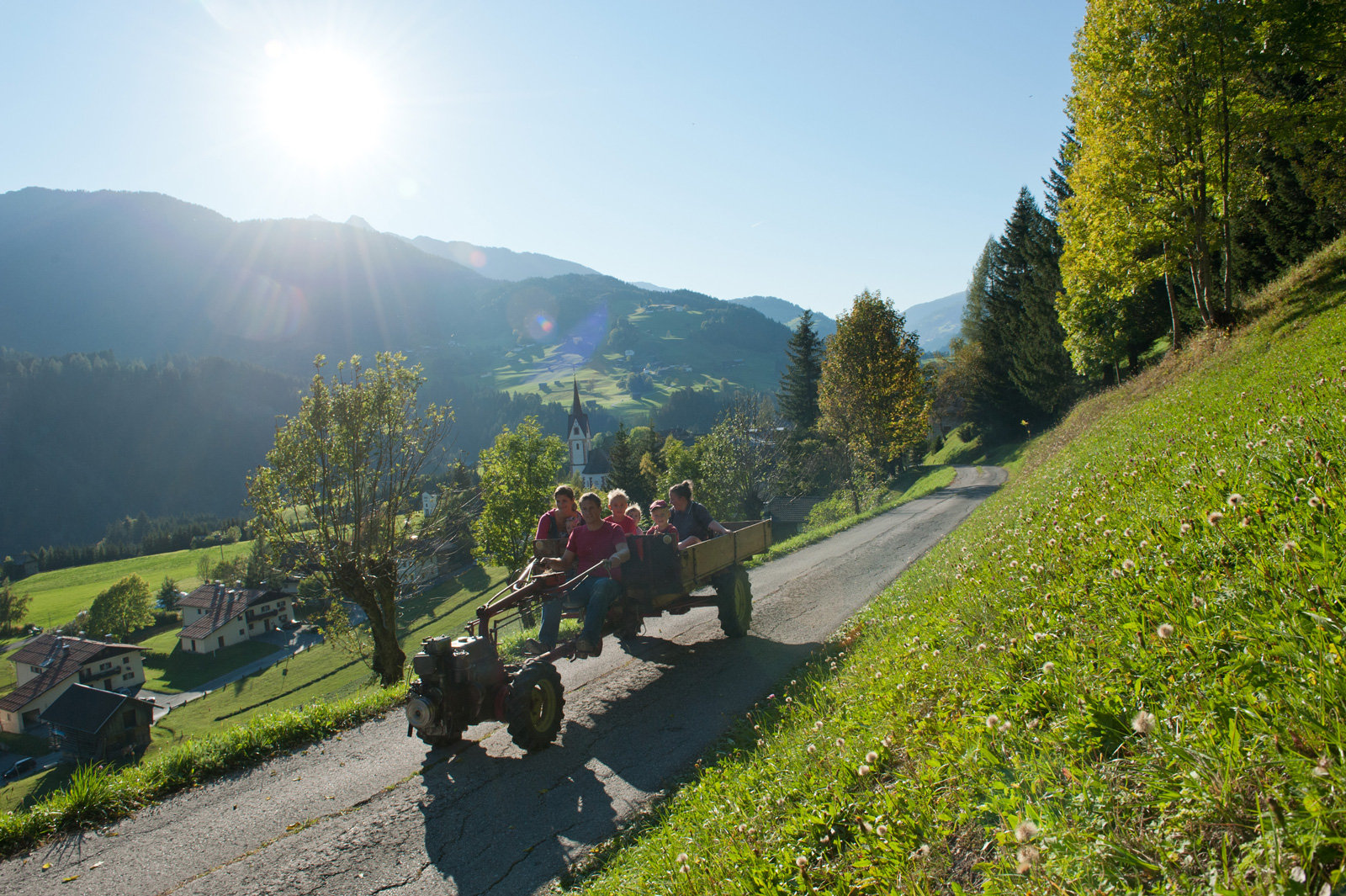 Traktirfahrt im Kärntner Lesachtal: Genusshof Mesner