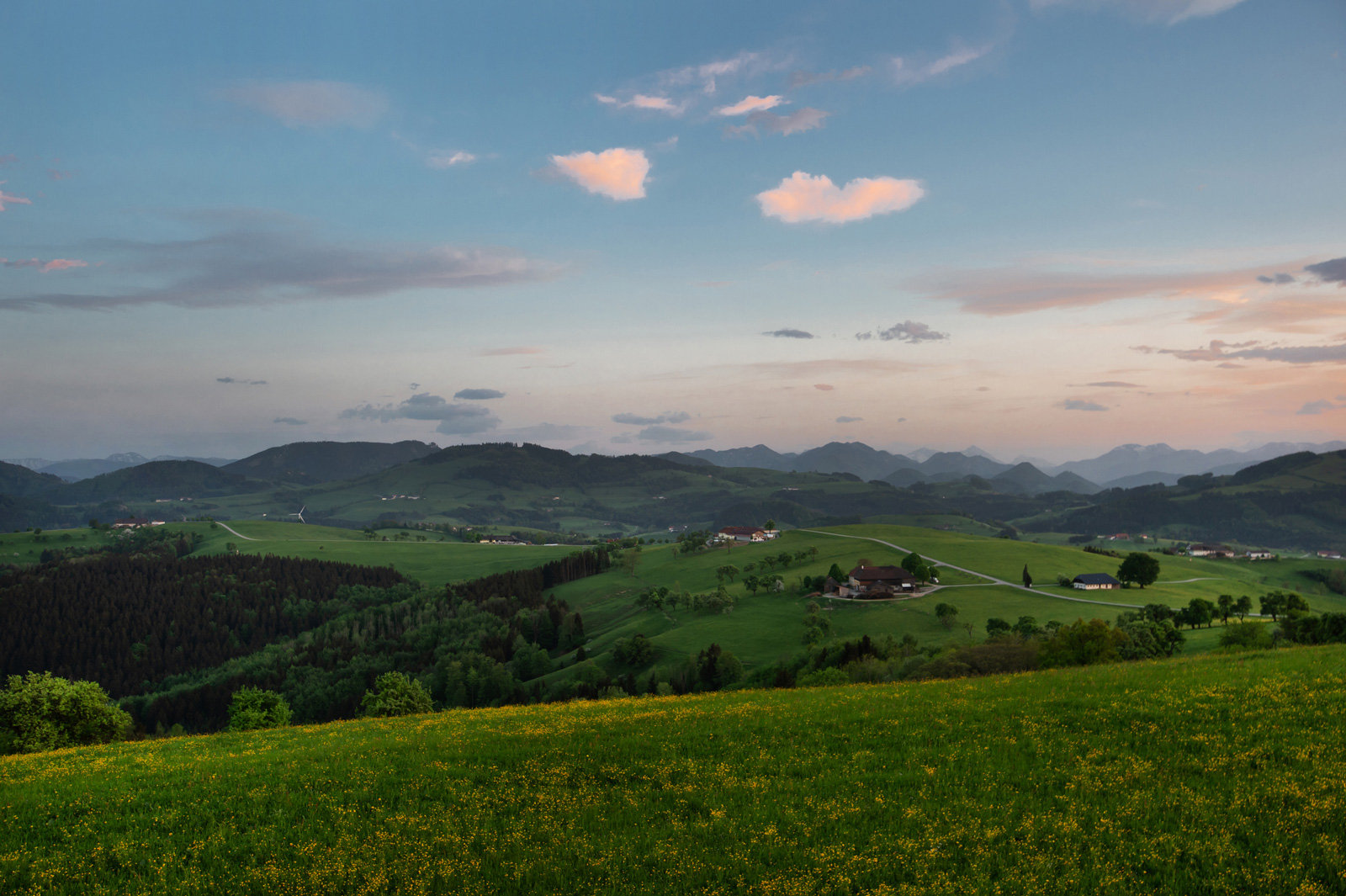 Blick in die hügelige Landschaft des Mostviertels