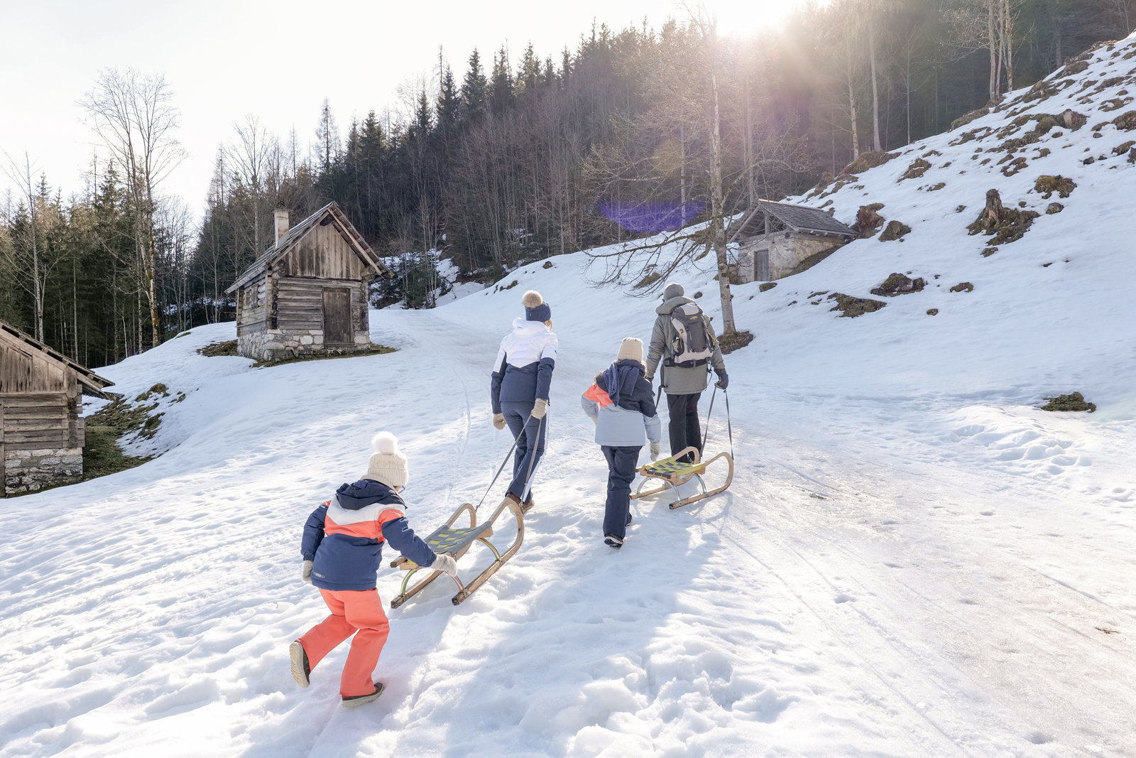 Trockentann-Rodelbahn: Aufstieg zur Rodelhütte