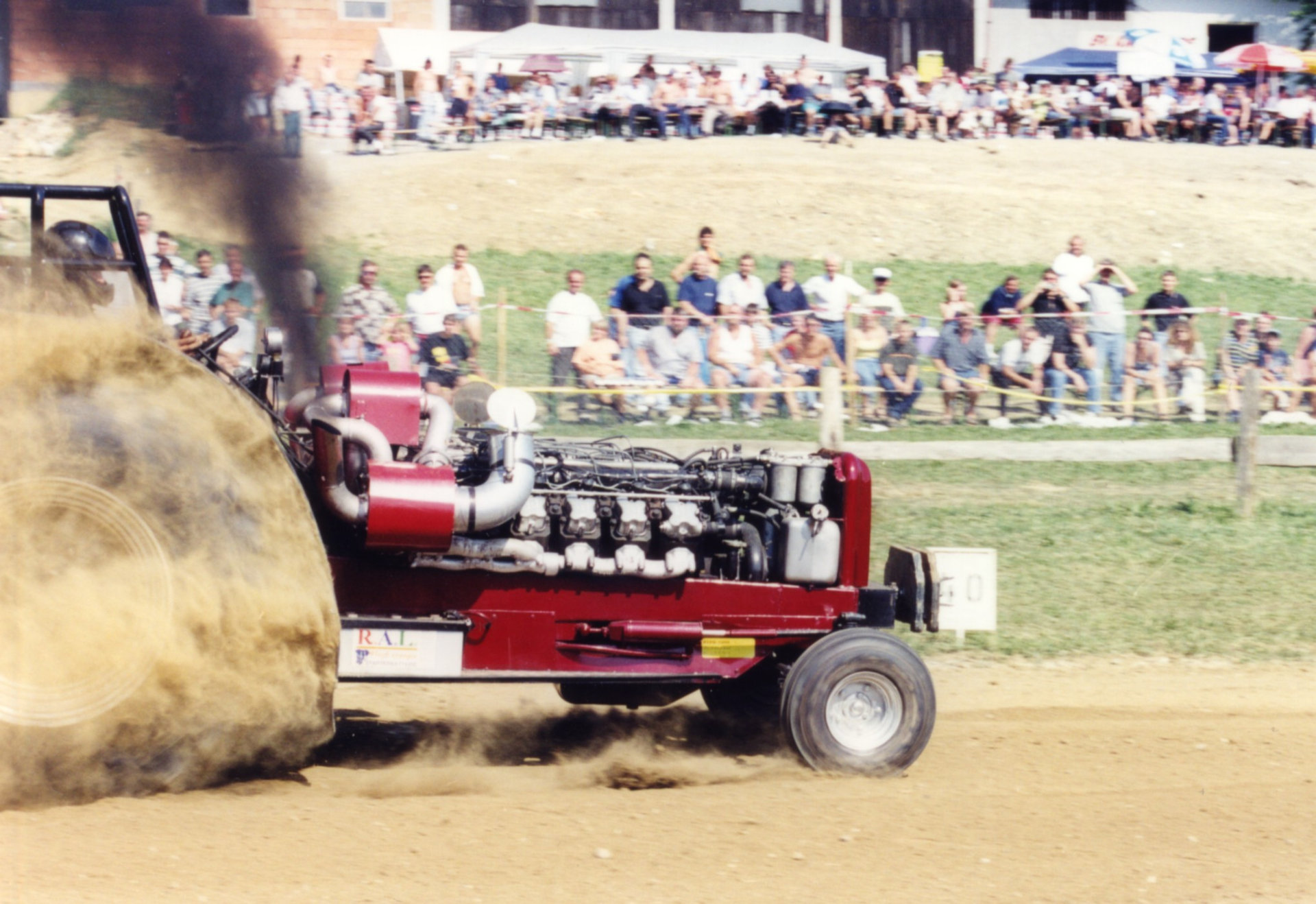 Die Kosten für ein Zugfahrzeug im Eigenbau übersteigen schnell die Grenze von 100.000 Euro. Ein teurer Sport. © Hubert Strengberger